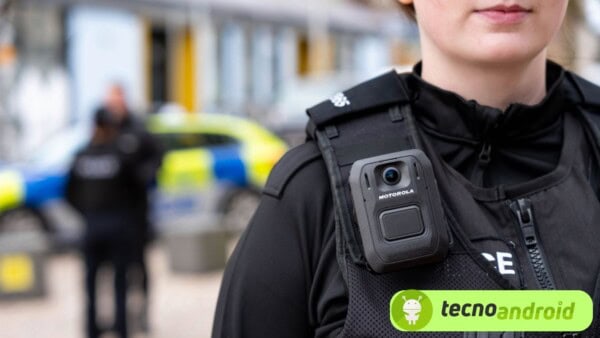 Motorola: arriva la bodycam V500 con video in tempo reale