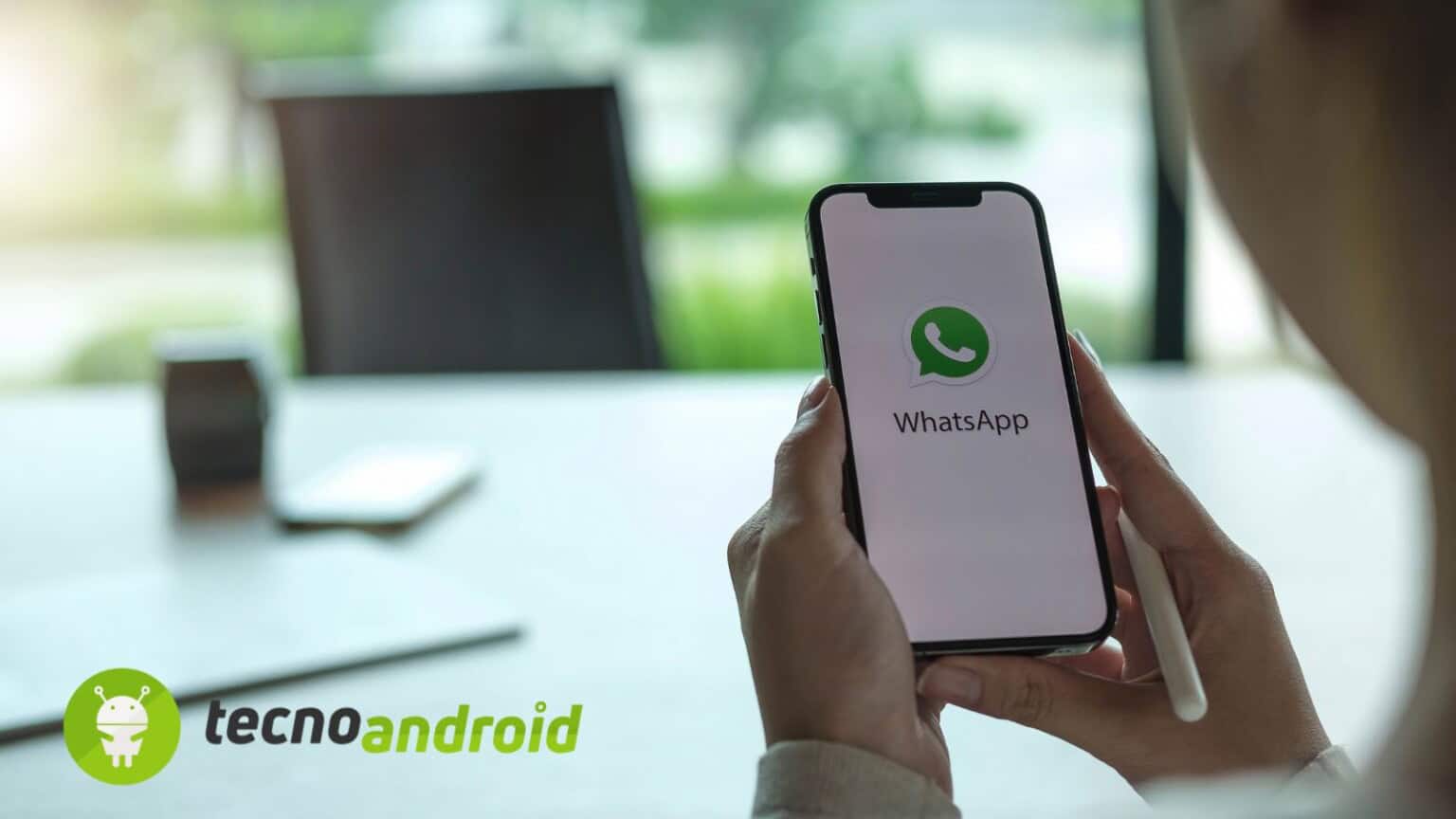 Cambiamento EPOCALE in arrivo per WhatsApp: niente più foto