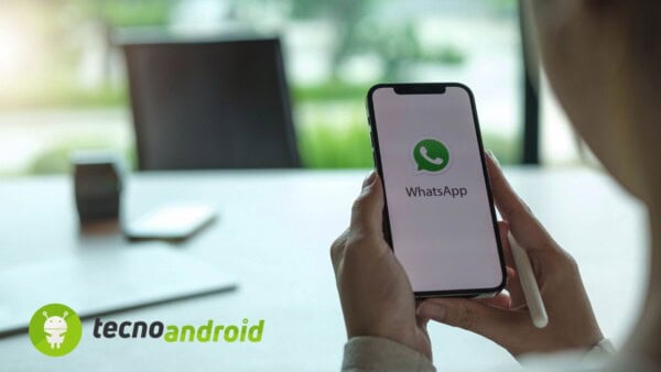 Cambiamento EPOCALE in arrivo per WhatsApp: niente più foto