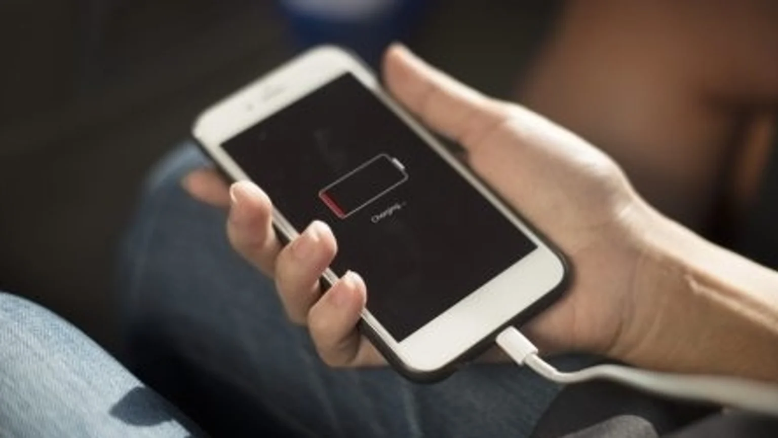 Metodi per non rovinare la batteria degli iPhone