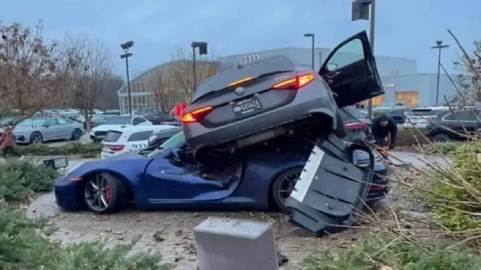 Meccanico fa schiantare Alfa Romeo Giulia Quadrifoglio contro Porsche 911