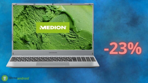 Notebook quasi REGALATO su Amazon: sconto pazzo per Natale