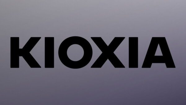 Kioxia lancia la prima microSDXC da 2TB