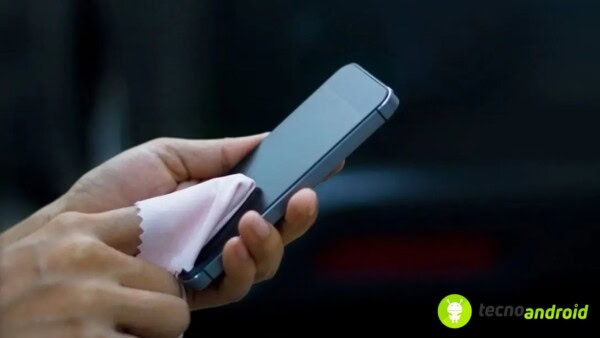 iphone trucco pulizia