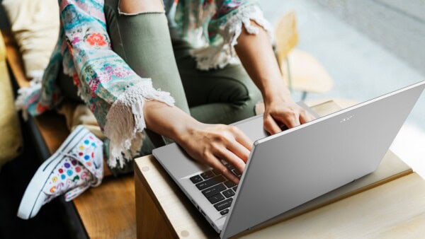 Acer Swift Go 14 è ufficiale: Intel Core Ultra e intelligenza artificiale