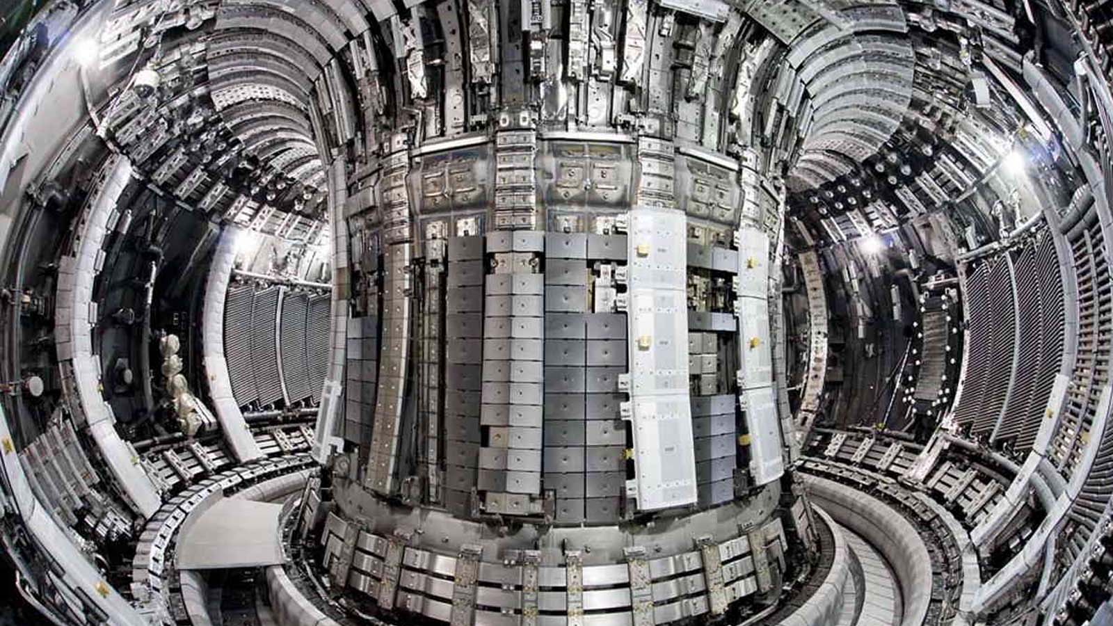 Il ottimismo nel campo della fusione nucleare e le sfide da superare per realizzare impianti di generazione di energia su larga scala