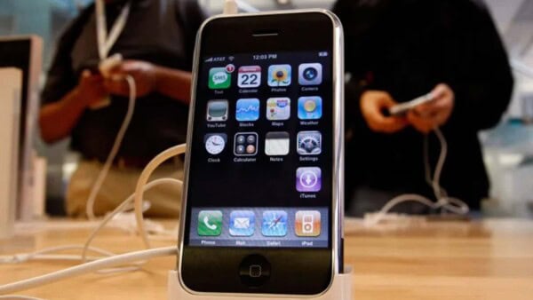 Dietro alla semplice forma dell'iPhone si cela un tesoro inaspettato, con una valutazione che raggiunge quota 20.000 euro