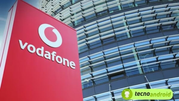 Un buono Amazon in regalo per gli utenti Vodafone