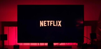 Esplora i successi cinematografici e televisivi che hanno ridefinito l'esperienza di streaming su Netflix.