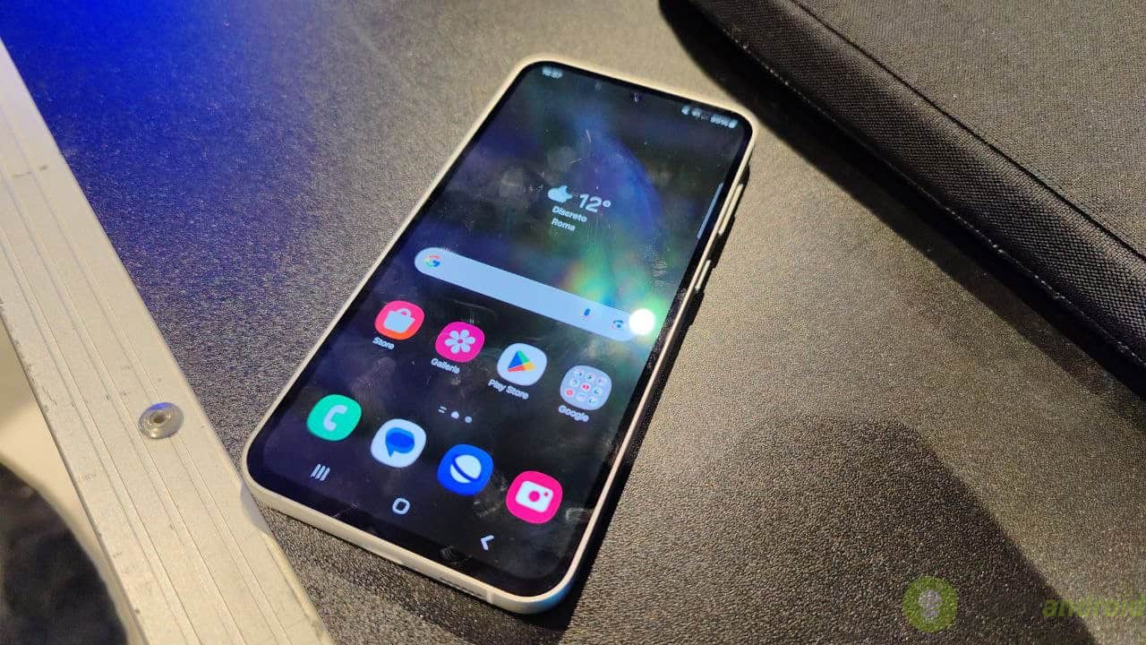 Samsung Galaxy S23 FE è disponibile in Italia: ecco il prezzo Samsung Galaxy S23 FE è disponibile in Italia: ecco il prezzo