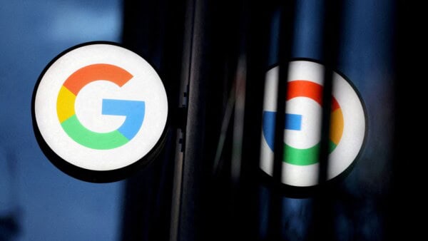 Google offrirà agli utenti un chatbot IA personalizzato
