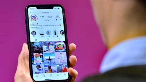 Cos'è FLIPSIDE, la nuova funzione di Instagram