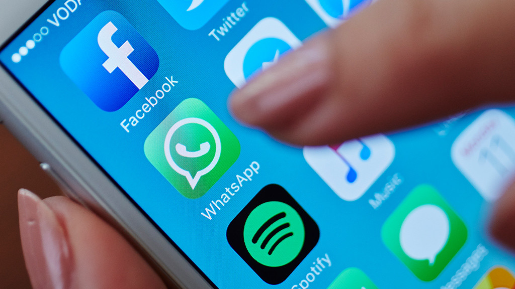 Scopri come eliminare definitivamente i messaggi su WhatsApp per una sicurezza garantita su iPhone e Android.