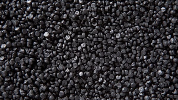 L'innovativa scoperta del primo semiconduttore funzionante realizzato interamente in grafene