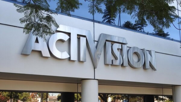 activision blizzard accusata di disciminazioni
