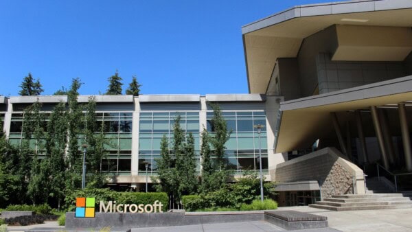 Microsoft supera Apple