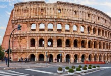 Il colosseo, orgoglio di vanto per la città di Roma e l'intera Italia