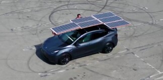 Tesla, Model, Y, pannelli, solari