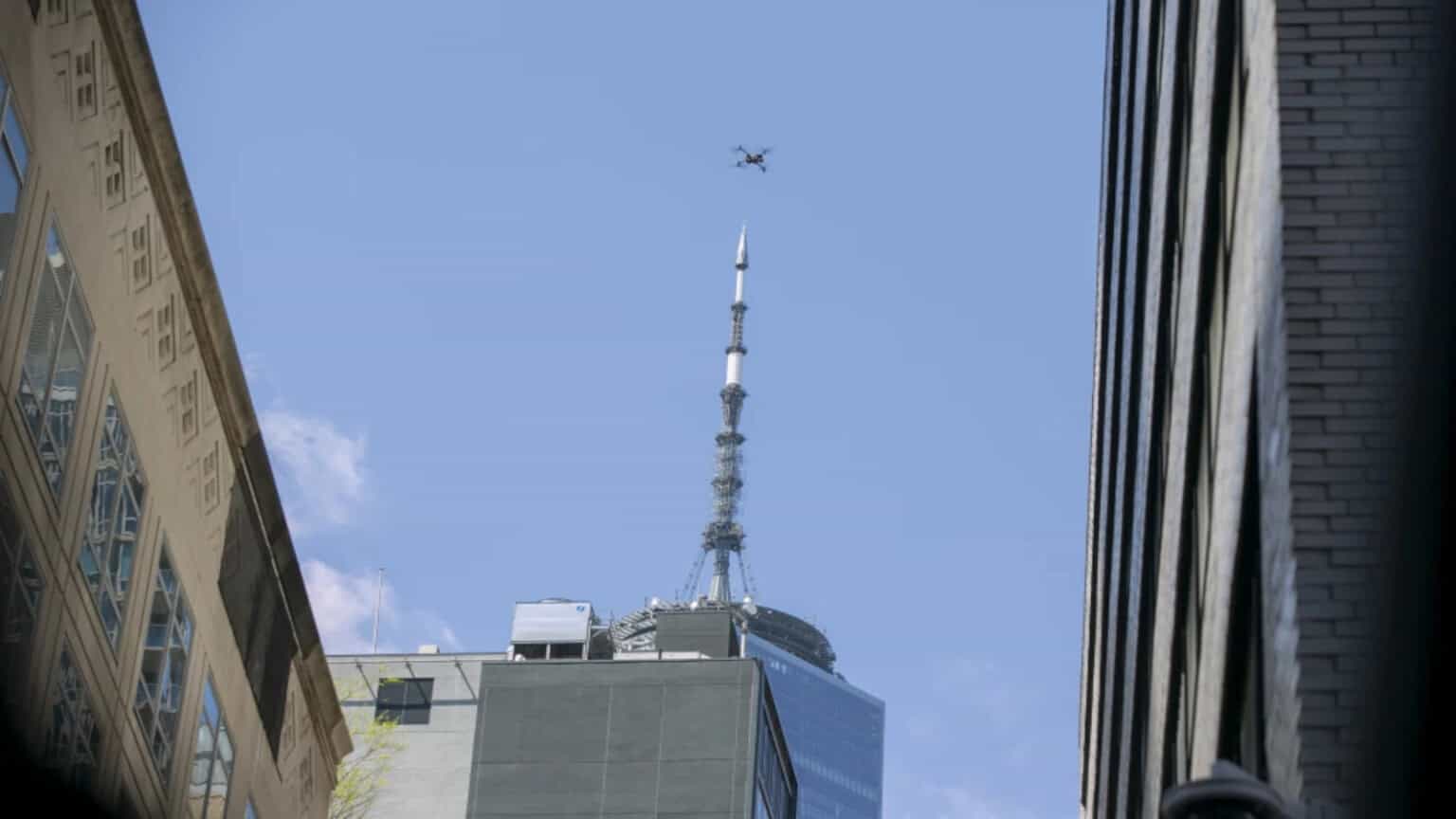 Droni che sorvolano New York