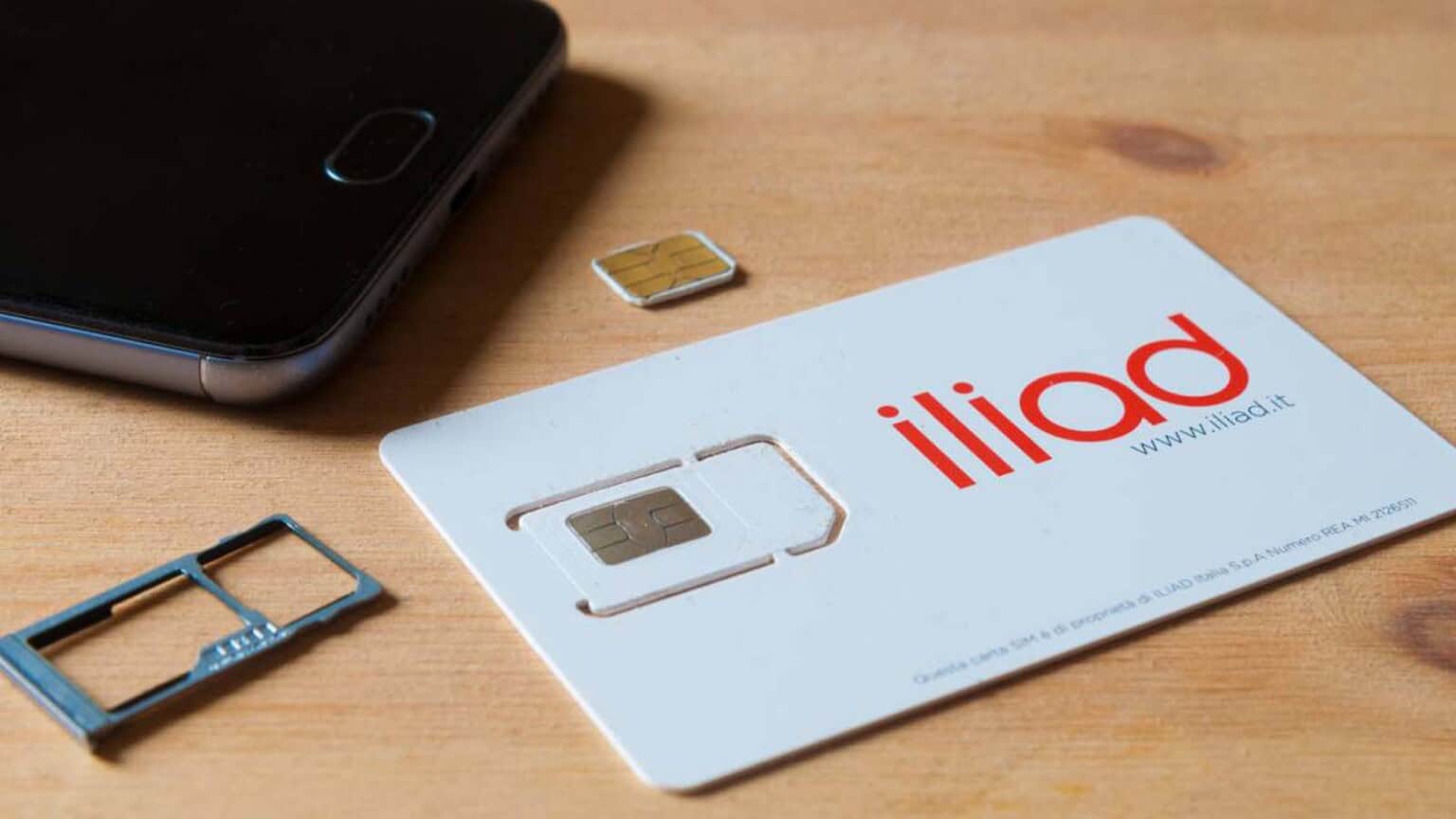 Iliad risponde alle richieste con un boom di adesioni alla fibra ottica.