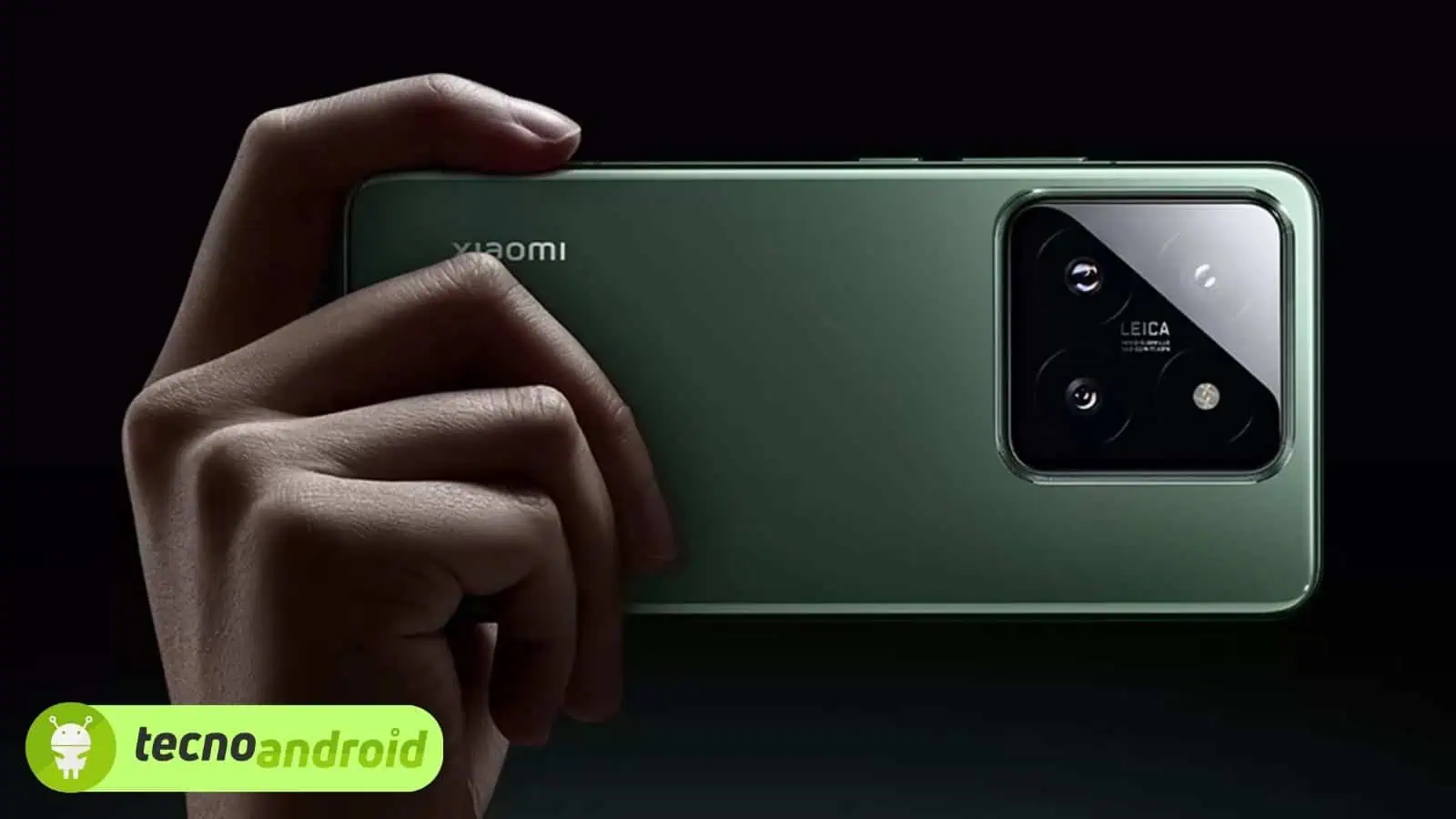 Xiaomi 14 Ultra: frame in titanio e selfie-camera sotto lo schermo