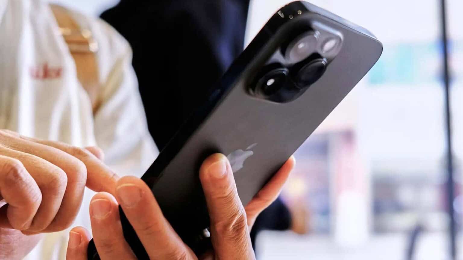 Scopri come adattare la risposta tattile del tuo iPhone alle tue preferenze con iOS 17