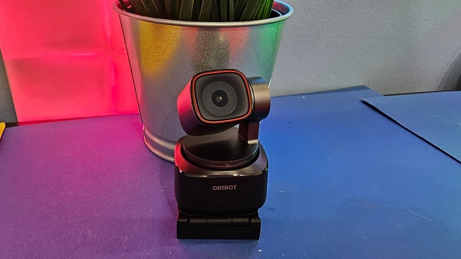 OBSBOT Tiny 2