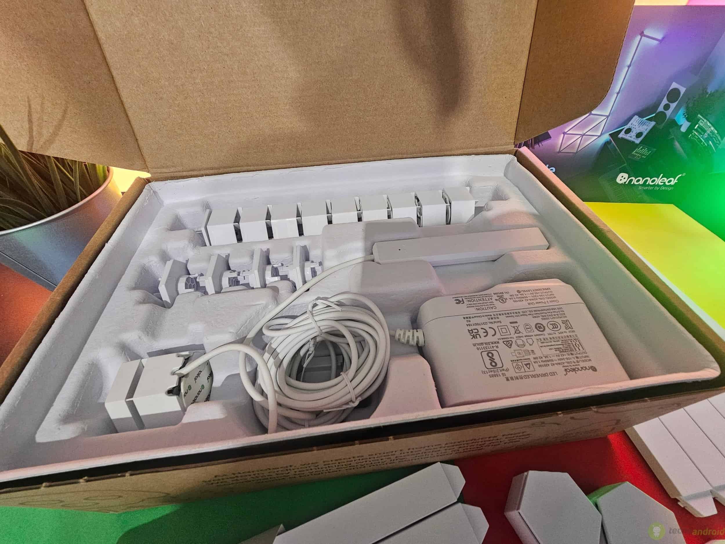 Recensione Nanoleaf Lines: le barre LED RGB diventano smart