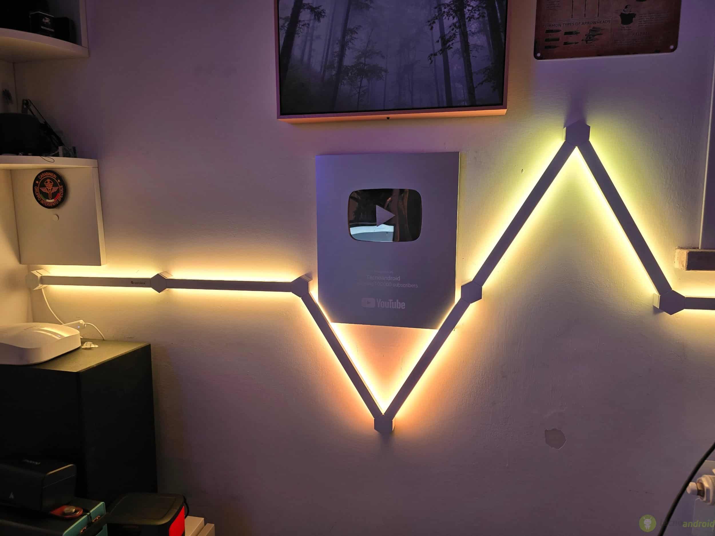 Recensione Nanoleaf Lines: le barre LED RGB diventano smart Recensione Nanoleaf Lines: le barre LED RGB diventano smart