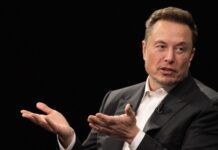 Elon Musk, accusato dal WSJ