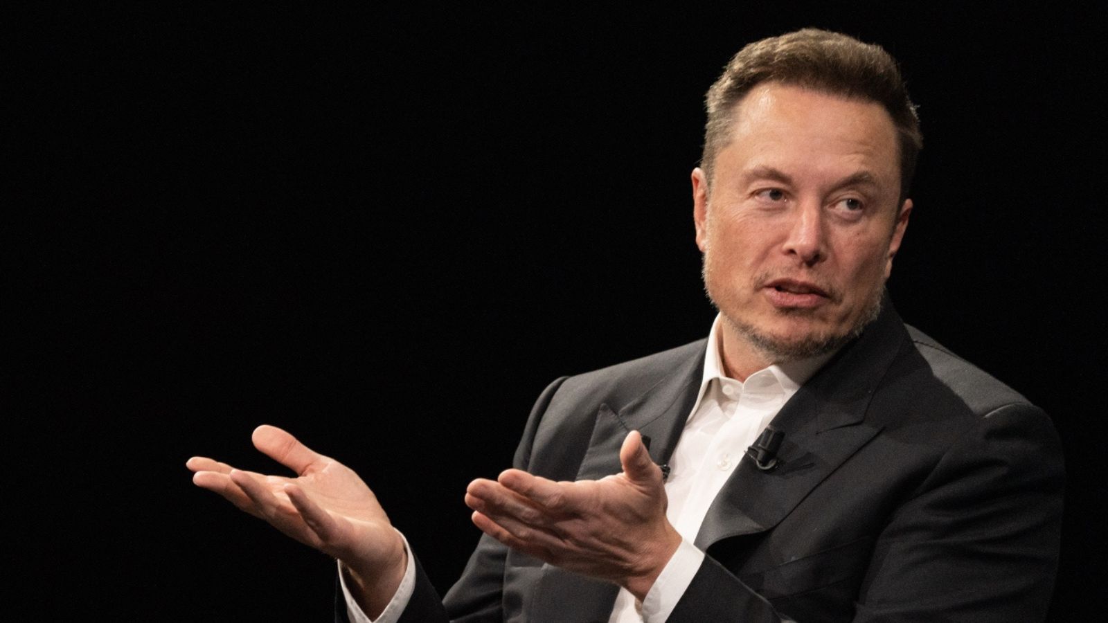 Elon Musk, accusato dal WSJ