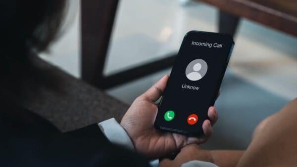 Come liberarsi per sempre dalle chiamate del numero 'Sconosciuto'