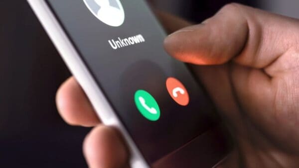 Truffe telefoniche e l'AI