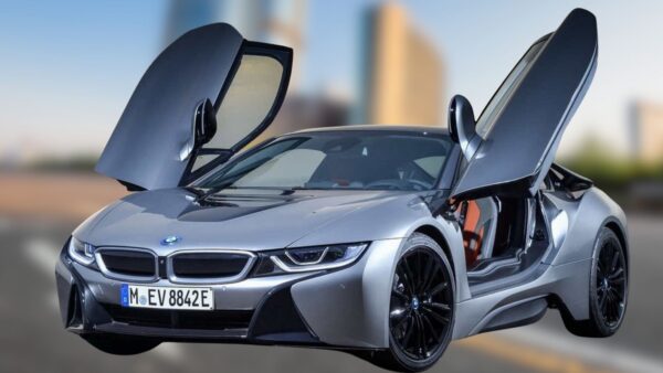 L'Auto BMW i16: un'erede mancata per l'iconico modello i8