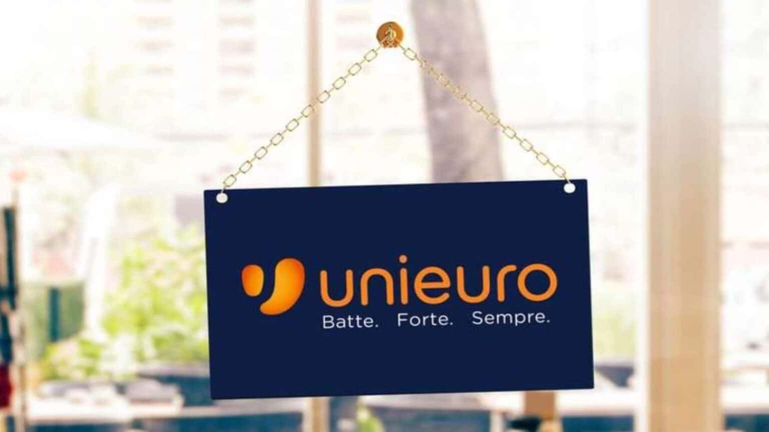 Unieuro ha iPhone e Samsung a prezzo FOLLE, distrutta Amazon