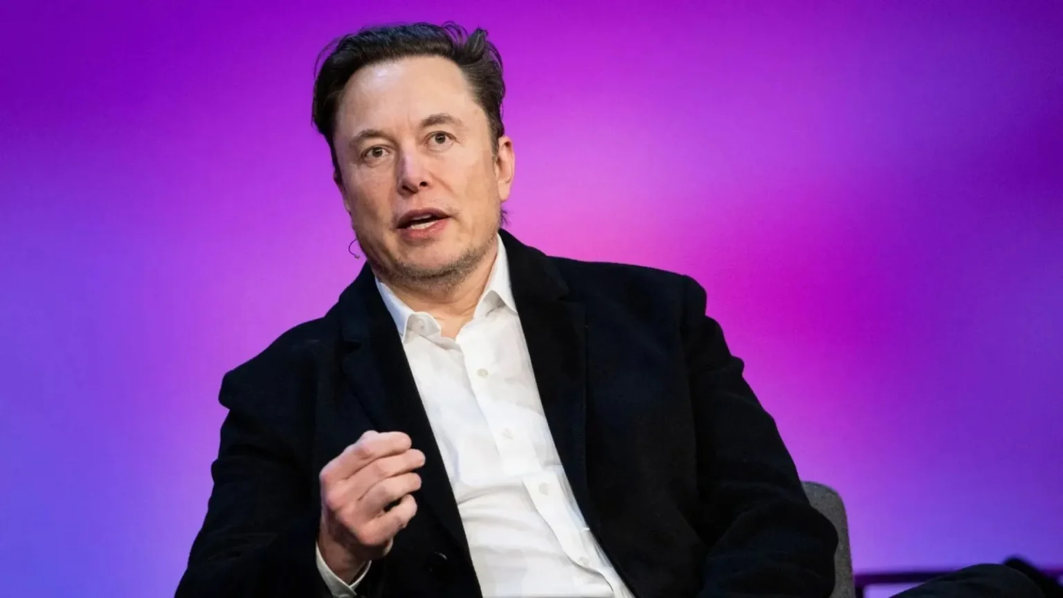 Elon Musk trova difficile configurare un PC Windows