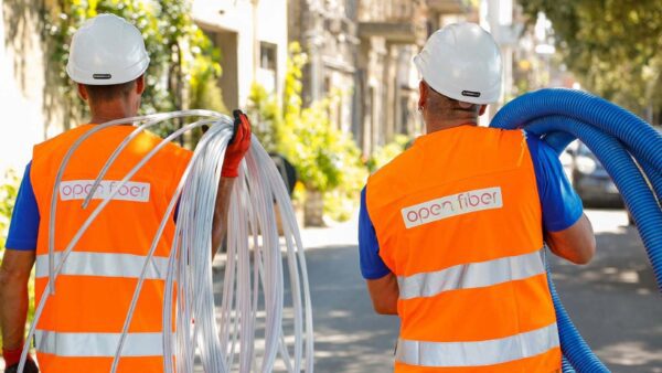 Un'indagine sulle province italiane più cablate dalla fibra e le disparità nella velocità di download