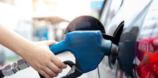 Continuano i rincari benzina: al servito superati 2,5€ al litro