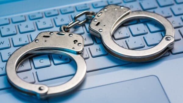 Sbaragliata la cybergang responsabile di centinaia attacchi