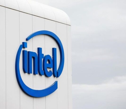 Intel: al MWC svelate interessanti novità per Edge, reti e AI
