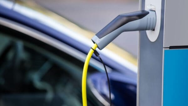 Bonus colonnine elettriche: come inoltrare la domanda