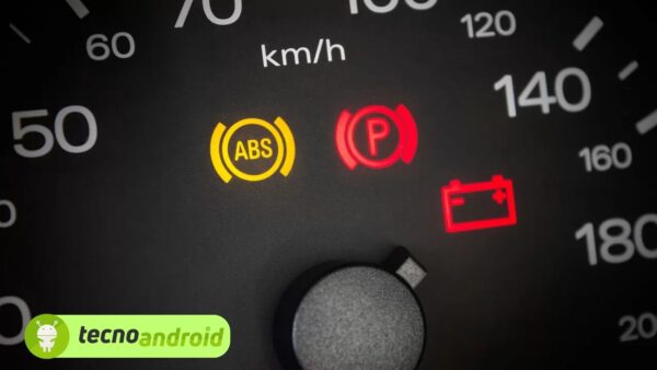 Problemi con le spie auto? Gli iPhone vi aiutano a riconoscerle