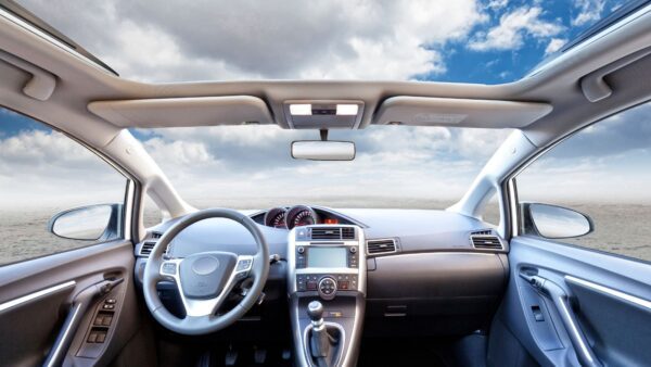 Gli scienziati spiegano da dove viene l'odore di auto nuova