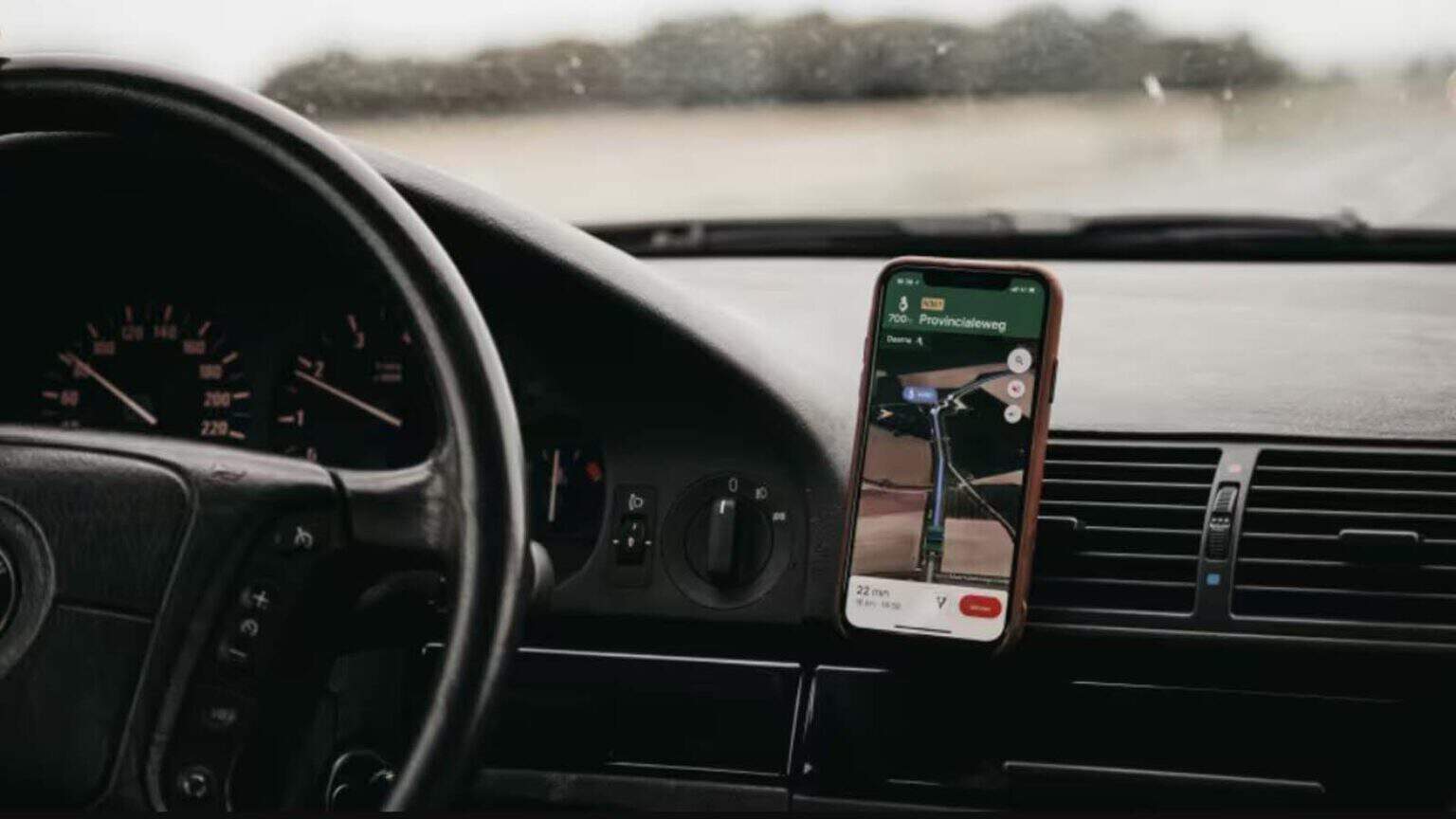 Scopri come sfruttare la funzione di Google Maps per evitare multe e incidenti con gli Autovelox