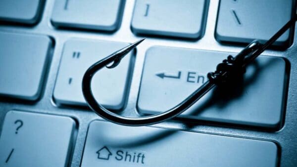 L'aumento preoccupante dei siti truffa e strategie per salvaguardare i conti bancari online