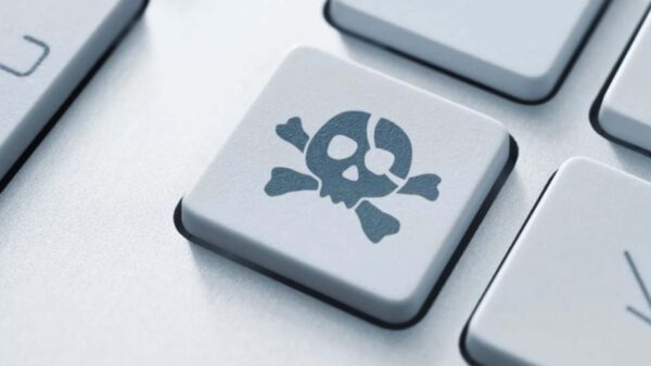 Massimiliano Capitanio celebra la vittoria di Piracy Shield