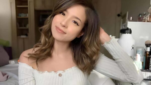 Il sentito saluto di Pokimane ai suoi fedeli fans su Twitch