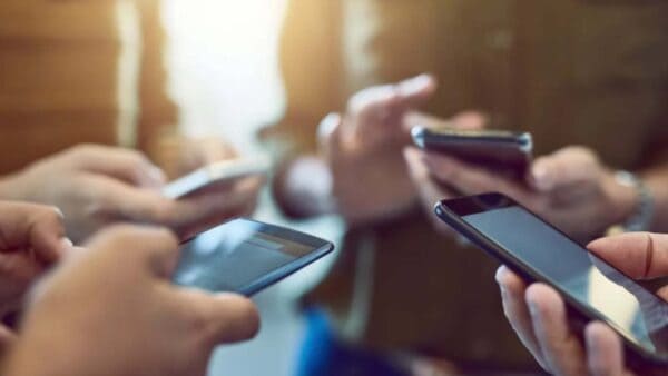 I dettagli sul collegamento di diverse app di messaggistica a WhatsApp e la creazione di un punto centrale per gli utenti