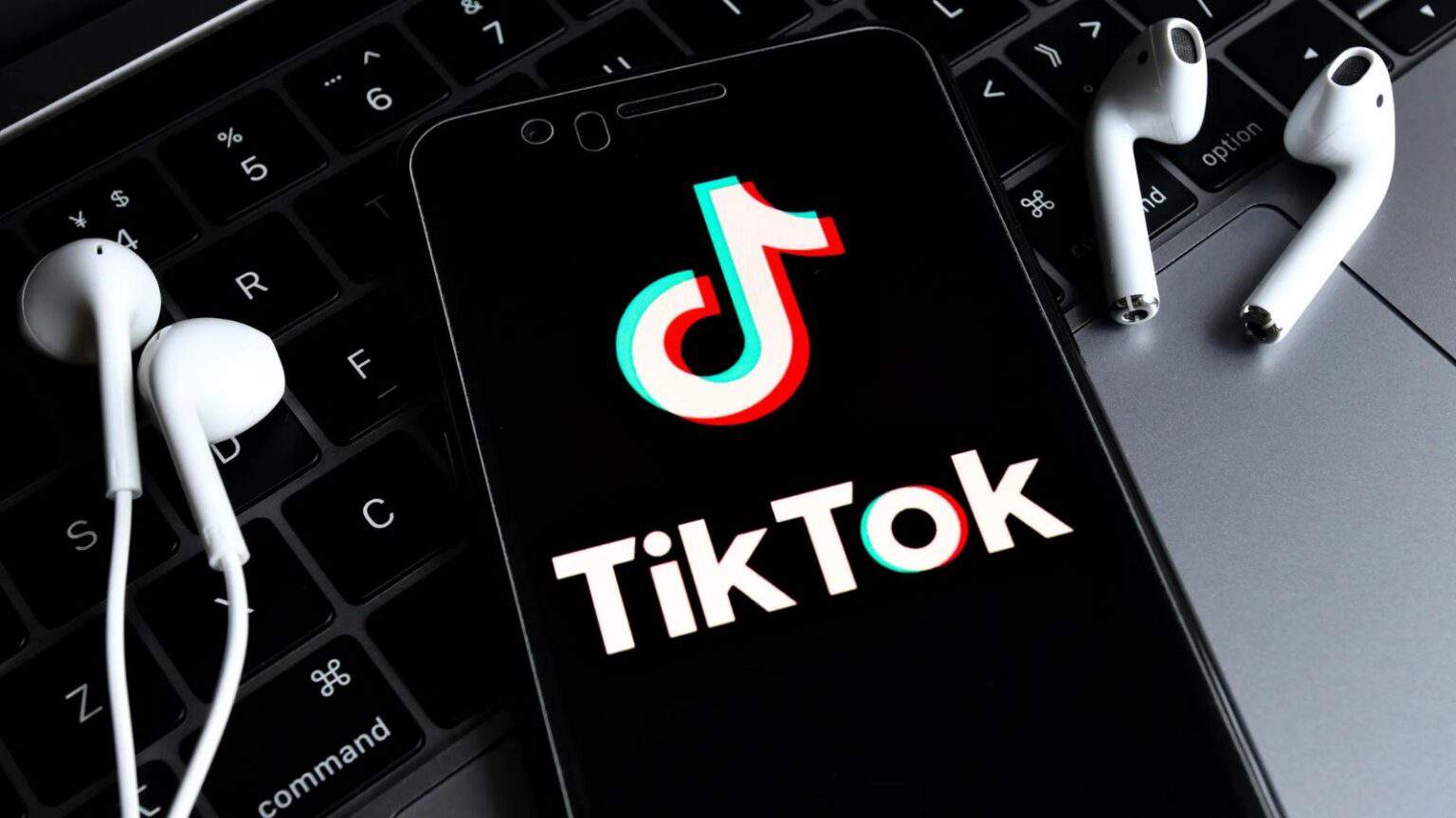 TikTok, ASSURDO quello che accade: scomparsi milioni di brani musicali