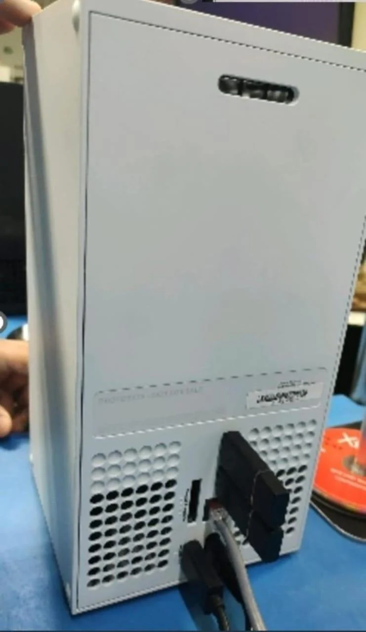 1148997